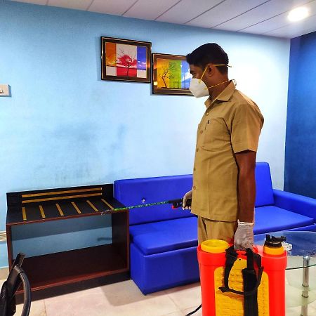 Hotel Narayani Enclave Calcutta Buitenkant foto