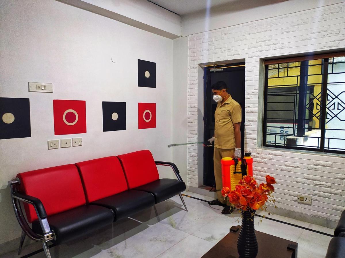 Hotel Narayani Enclave Calcutta Buitenkant foto