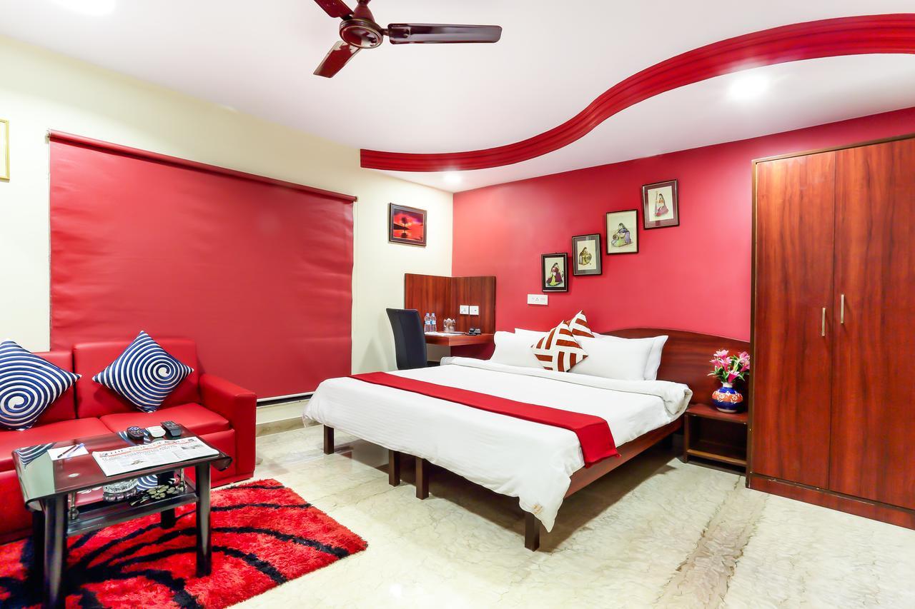 Hotel Narayani Enclave Calcutta Buitenkant foto