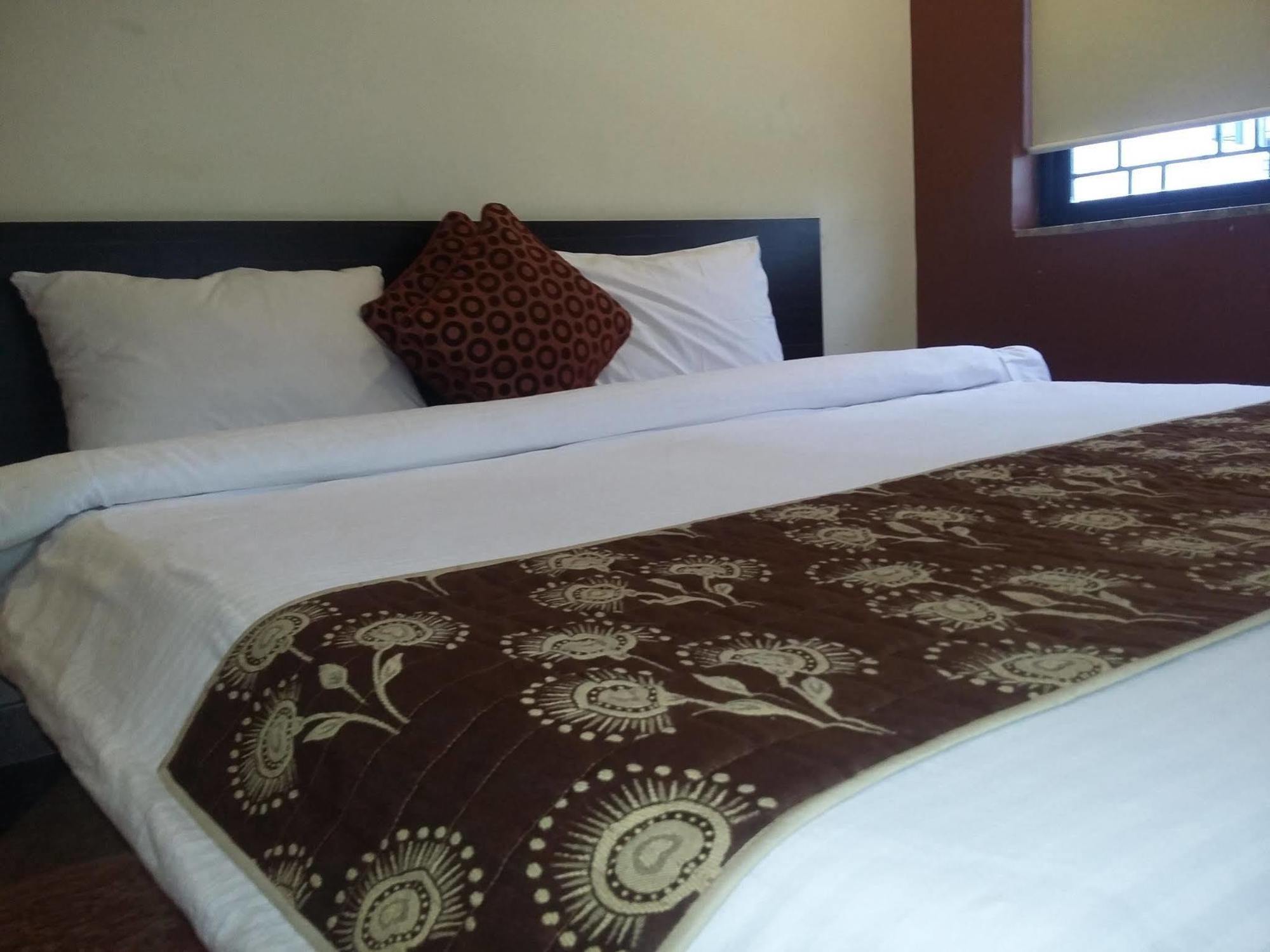 Hotel Narayani Enclave Calcutta Buitenkant foto